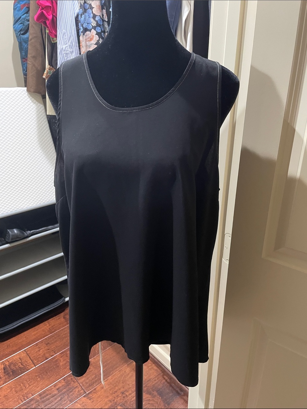 Dressy black Nic+Zoe tank top (L) with white stitching